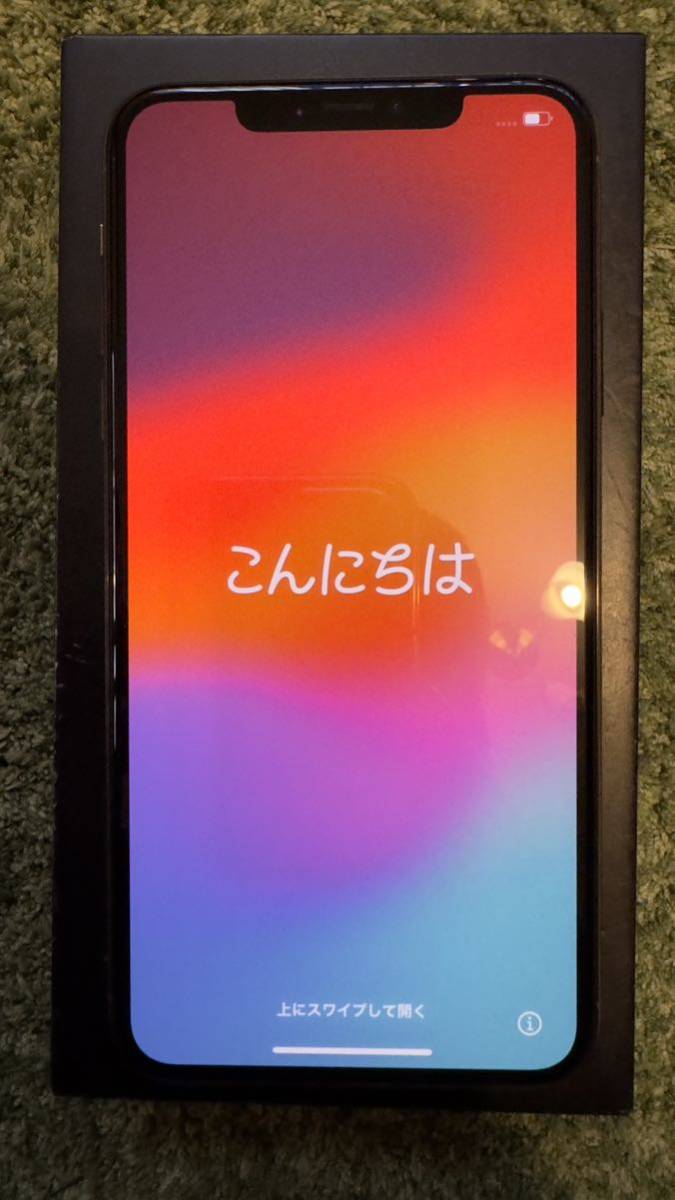 iPhone 11 Pro Max 256GB SIMロック解除済ゴールド 極美品_5