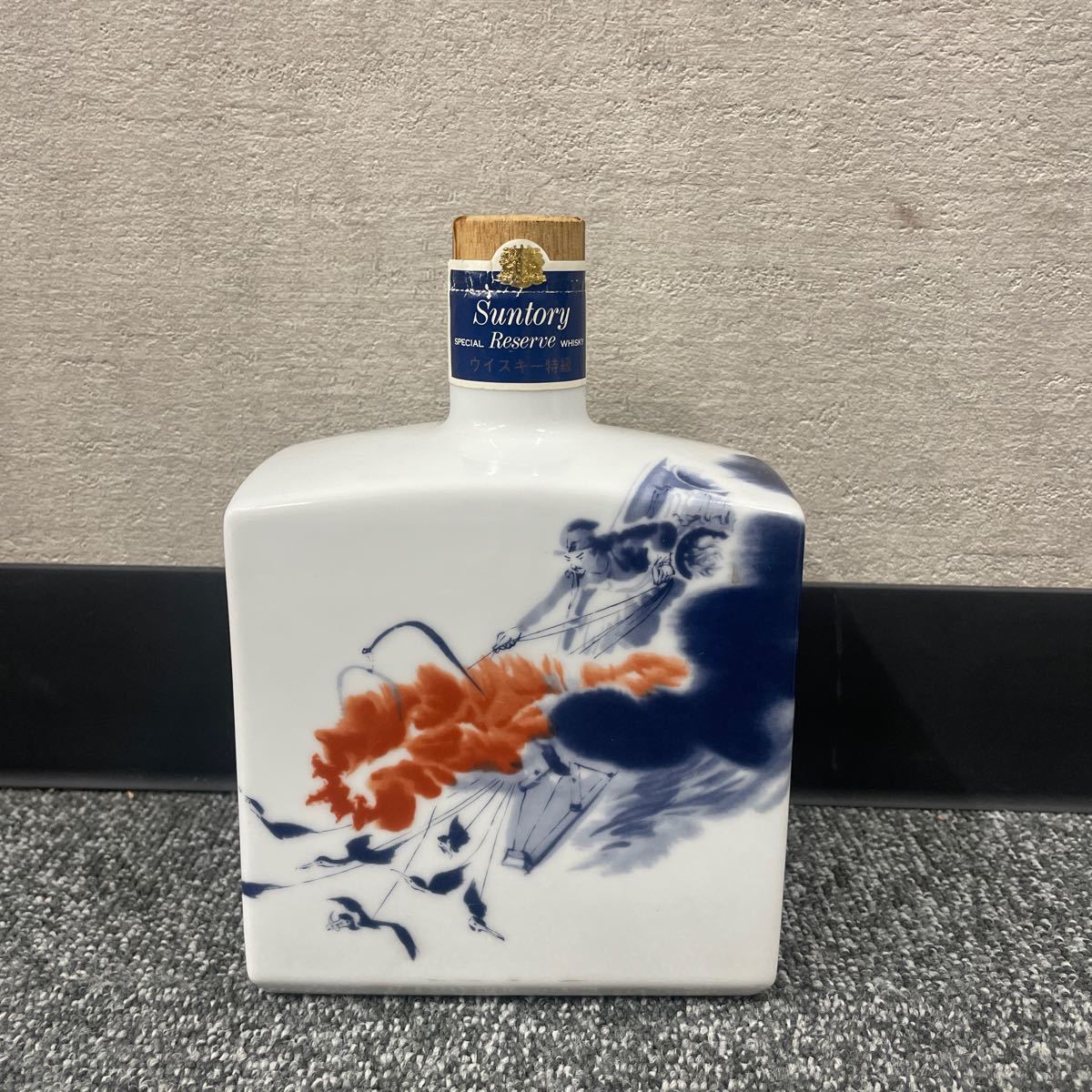 SUNTORY WHISKY サントリー ウイスキー 特級 リザーブ 陶器ボトル 古酒