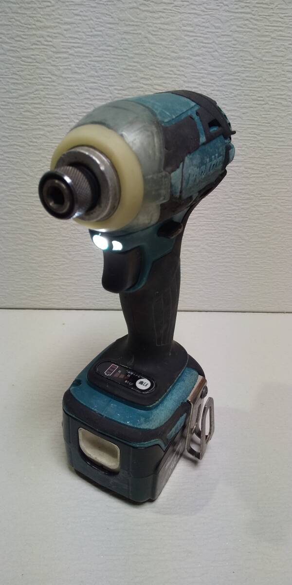 マキタ　充電式インパクトドライバ　TD137D 14.4V　（ジャンク）_4