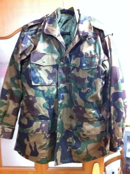 陸上自衛隊 防寒戦闘外衣 型 航空自衛隊 迷彩 官品同等? (戦闘服
