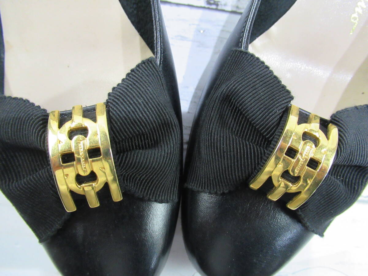 同梱不可 B送900円 59 Salvatore Ferragamo サルバトーレフェラガモ パンプス レザー ガンチーニ リボン 黒 7C ...