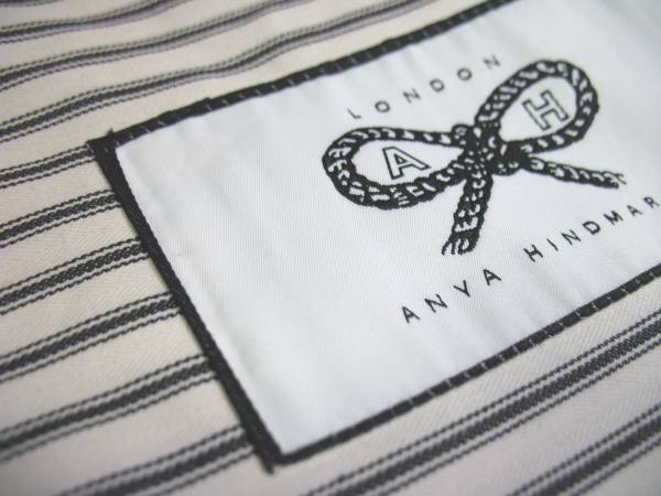 Anya Hindmarch アニヤハインドマーチ 布トート エコバッグ エコバッグ 売買されたオークション情報 Yahooの商品情報をアーカイブ公開 オークファン Aucfan Com