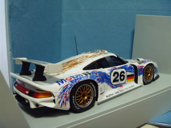 Porsche 911 GT1 1996 Bleu Métal - UT Models 1/18 - Miniature Collection