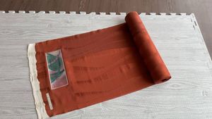 京染手描加工 舞風雅　絹100％ 最高級特選品　最高級特選コート　赤　華匠苑　反物