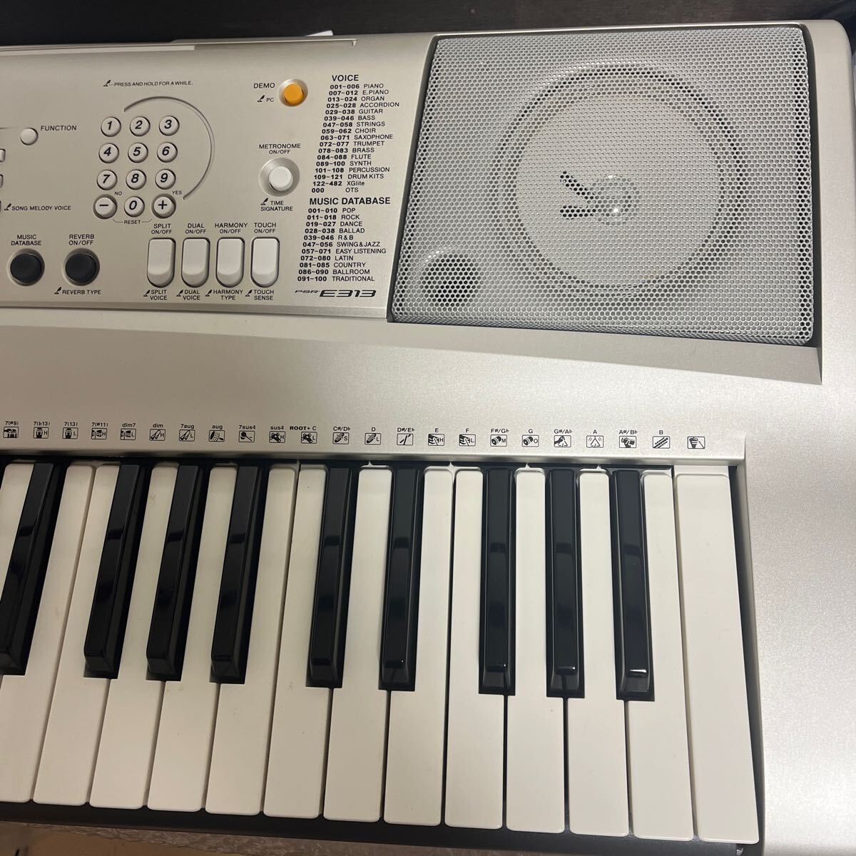 YAMAHA PORTATONE PSR-E313 ☆ソフトケース、説明書付き 電子ピアノ