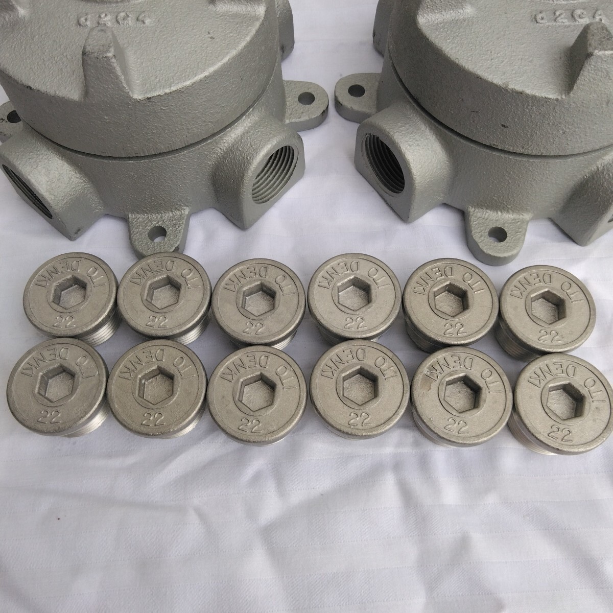 防爆ジャンクションボックス IWASAKI 岩崎電機 4個セット キャップ付き_6