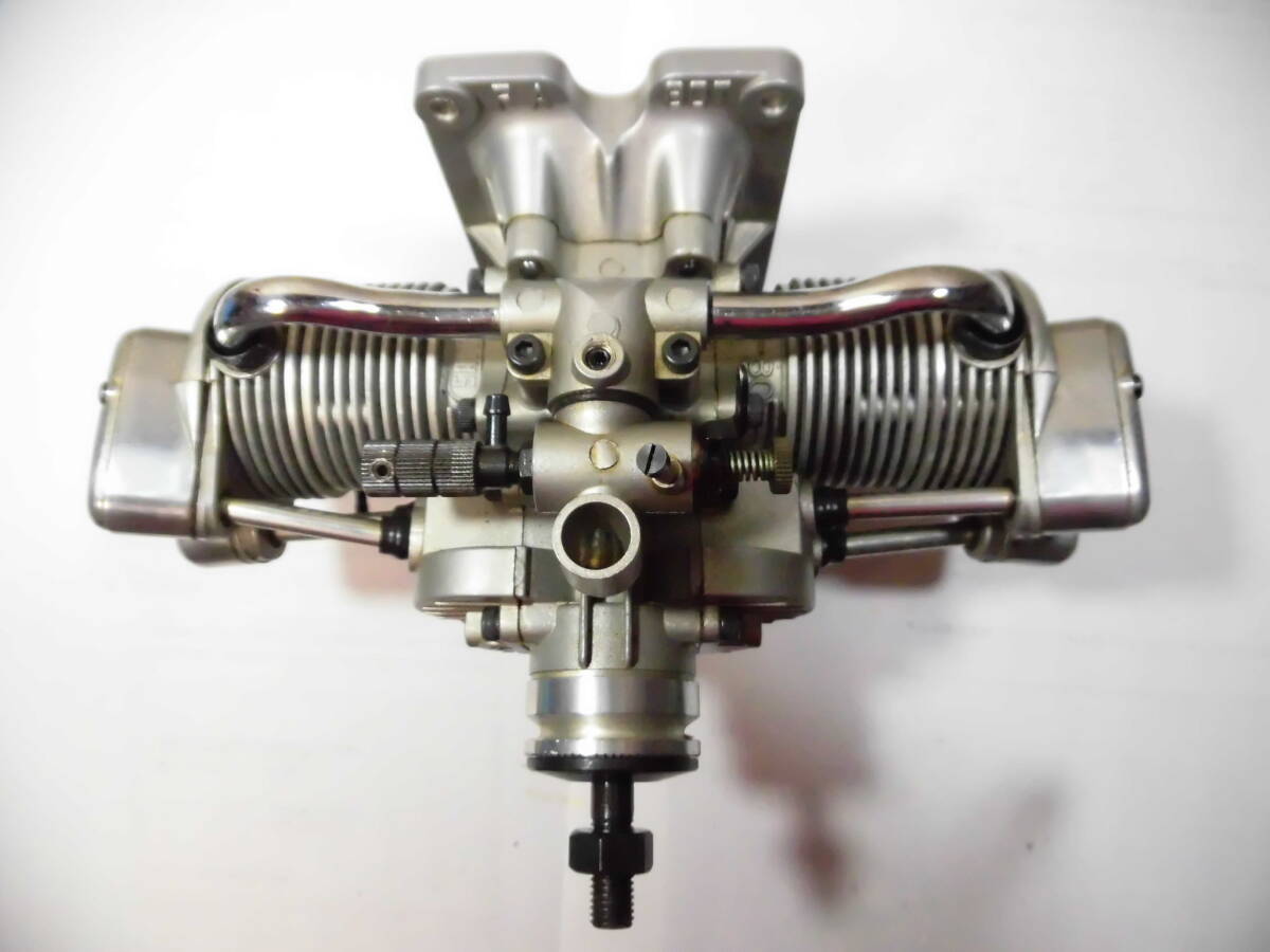 斎藤製作所 SAITO 4サイクル水平対向2気筒 グローエンジン FA-80T