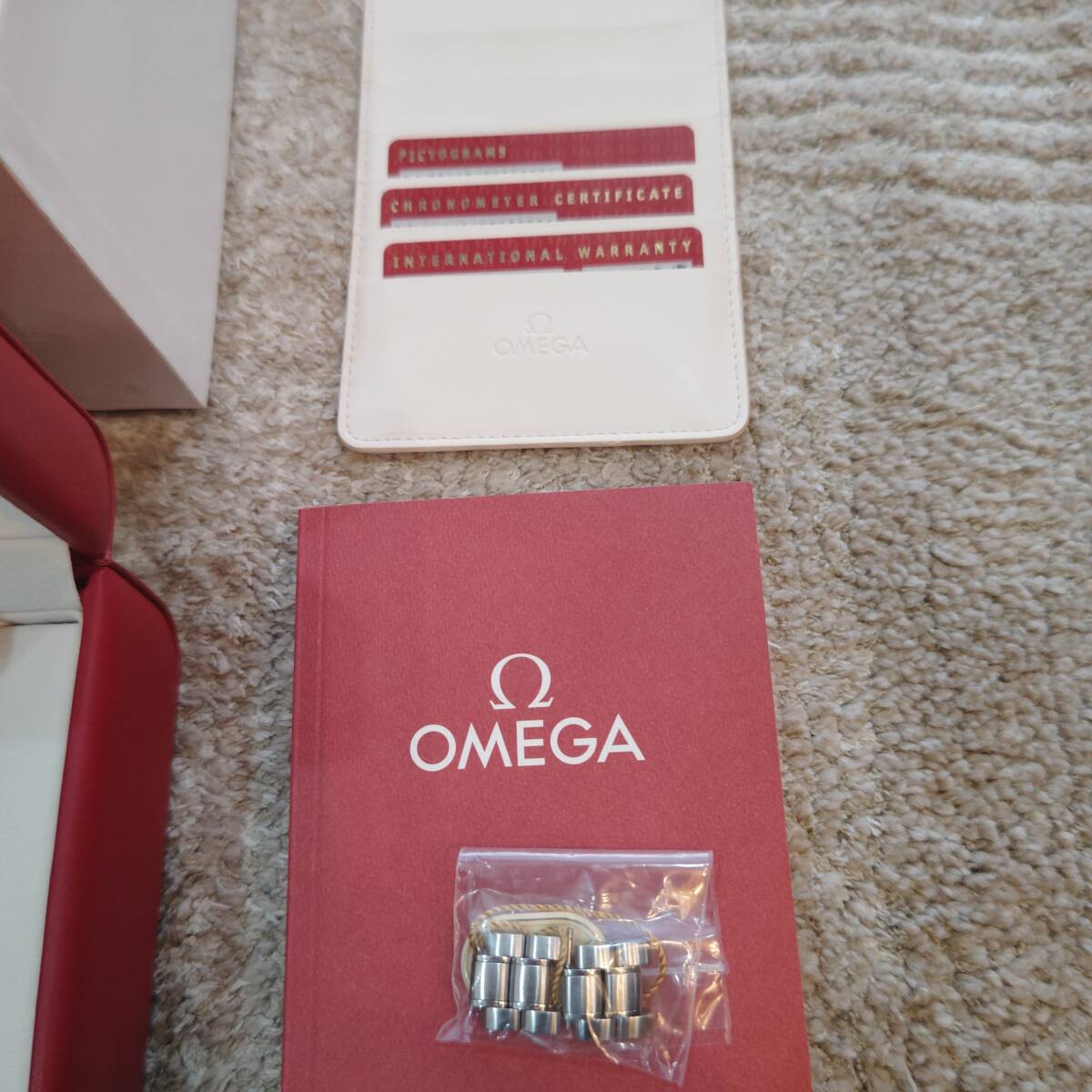 OMEGA オメガ スピードマスター ブロードアロー クロノグラフ 1957 コーアクシャル 321.10.42 シルバー文字盤 自動巻き 箱付き_10