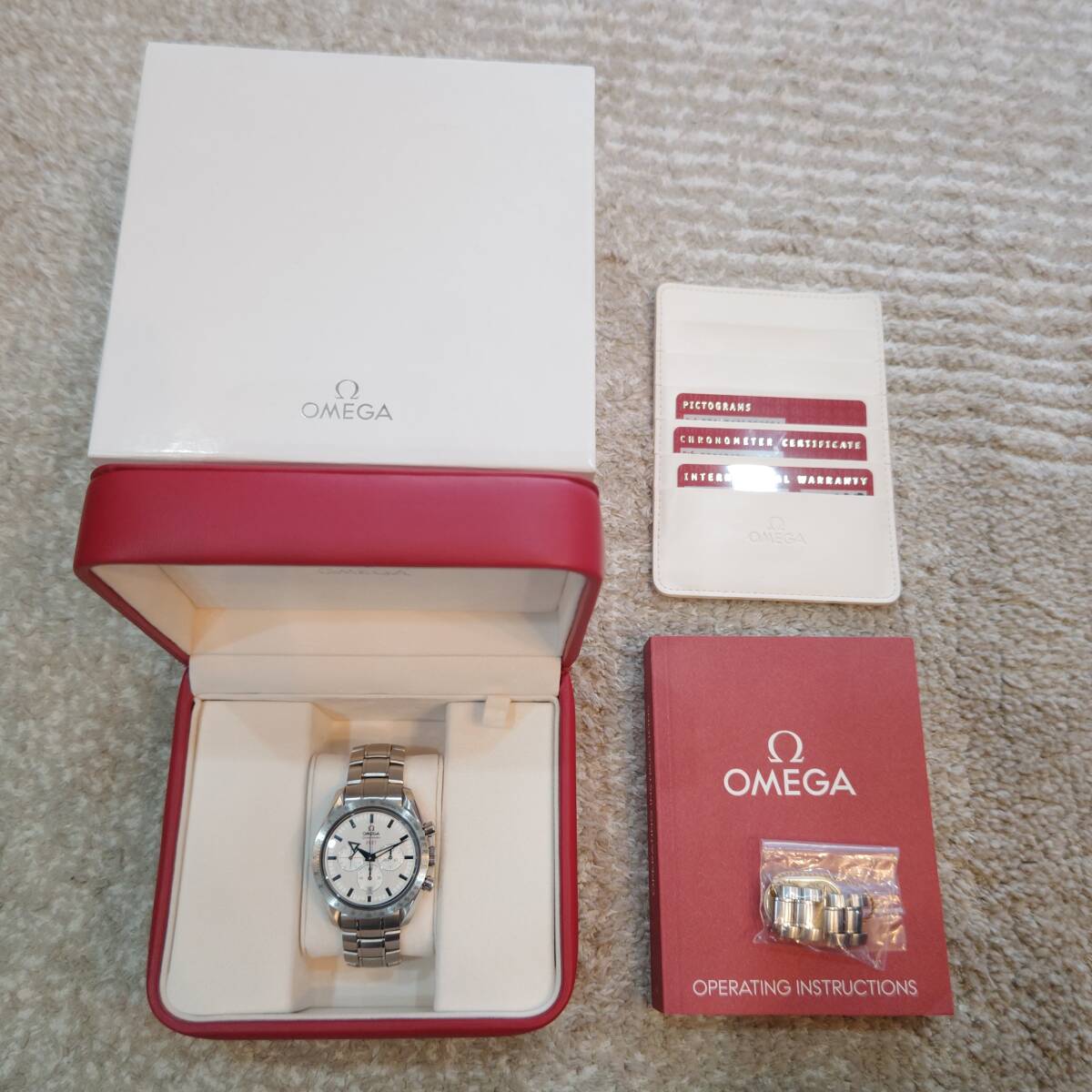 OMEGA オメガ スピードマスター ブロードアロー クロノグラフ 1957 コーアクシャル 321.10.42 シルバー文字盤 自動巻き 箱付き_2