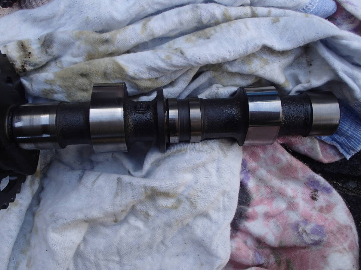 スズキＧＳＸ４００Ｘインパルス　GK71E　東京タワー　　カムシャフト_5