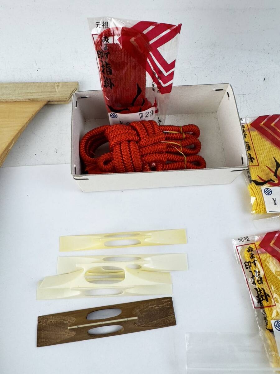 当時物　和楽器　小物　まとめ　バチ　撥　三味線駒　弦　富士糸　和楽器 　指掛　レトロ　1円～_4