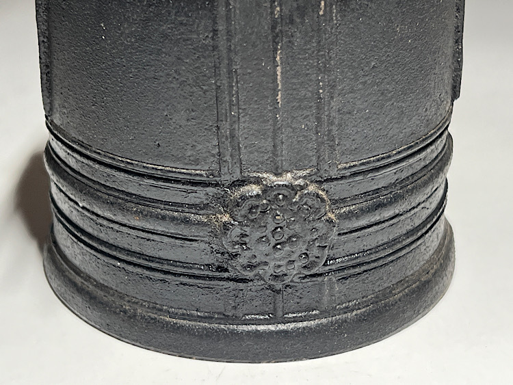 瑞】銅製 小型半鐘 仏具 梵鐘 釣り鐘 鳴物 金属工芸 仏教美術 重さ
