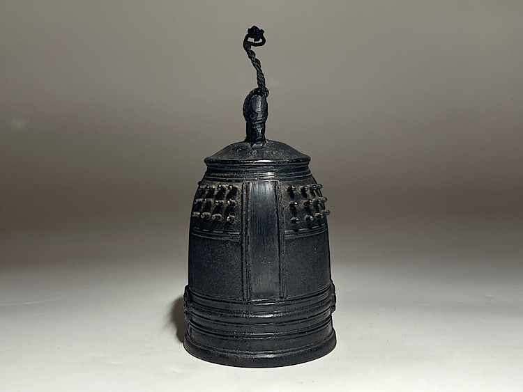 瑞】銅製 小型半鐘 仏具 梵鐘 釣り鐘 鳴物 金属工芸 仏教美術 重さ