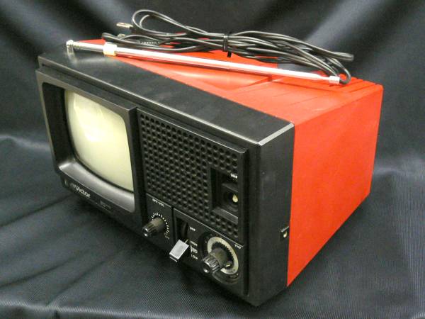 レトロ 日本ビクター製のテレビ白黒5インチ 5T-26(ブラウン管)｜売買