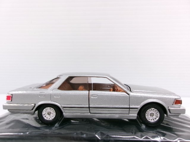 トミカダンディ日産プリンス特注Y30グロリア 日産プリンス特注 トミカダンディ 1/43 グロリア シルバー V6ターボ