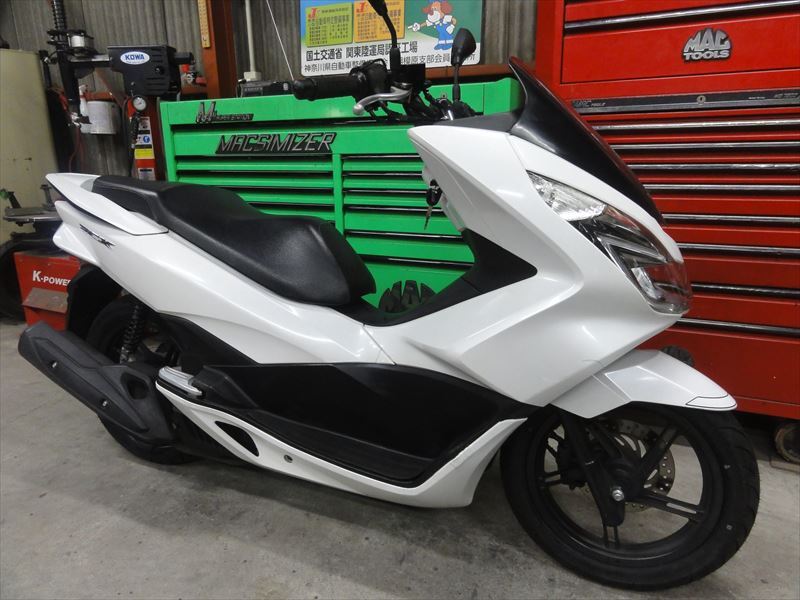 神奈川県 ホンダ 相模原市より PCX125 前後タイヤ新品 前 FTR223
