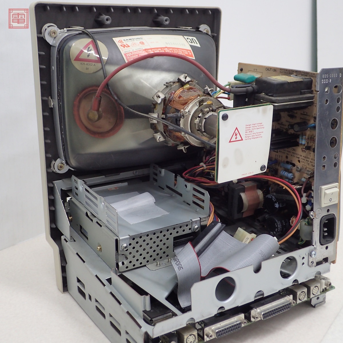 Apple Macintosh Classic II M4150 本体のみ 通電OK HDDなし アップル