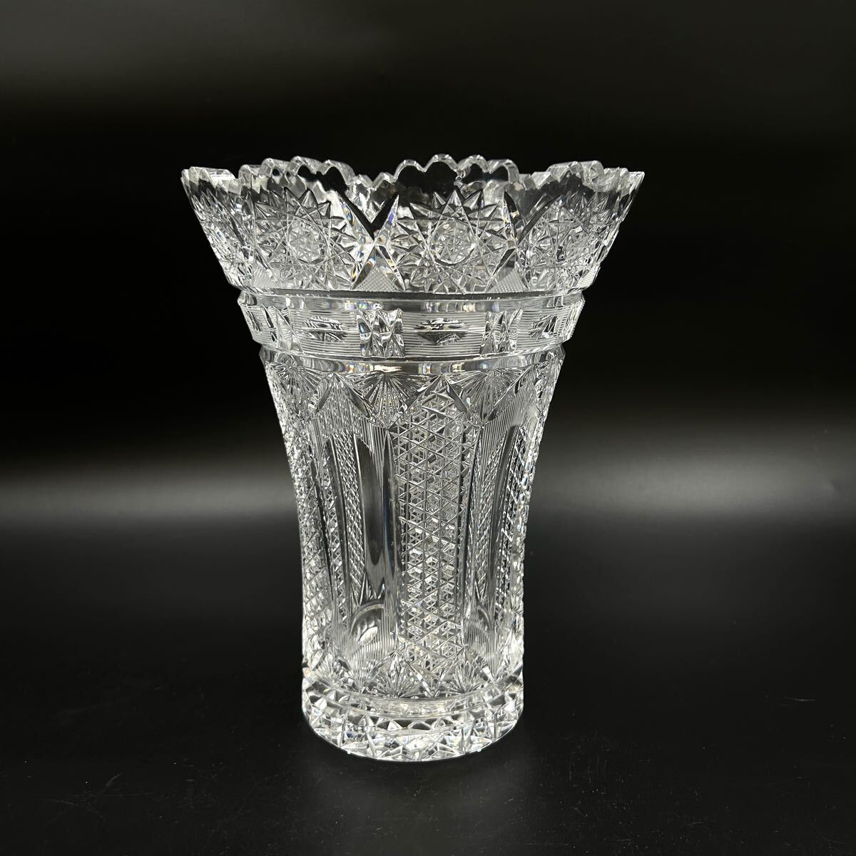 ◇ BOHEMIA フラワーベース クリスタル 花瓶 高さ約24.8cm チェコ ◇ BOHEMIA フラワーベース クリスタル 花瓶 高さ約24.8cm チェコ