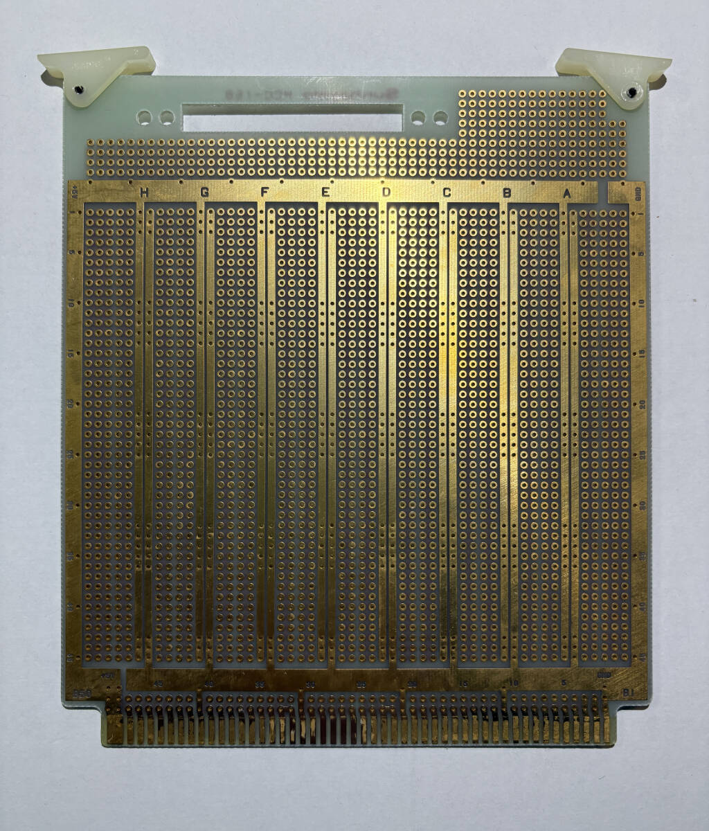 100ピンのカードエッジコネクタ MCC-168 (SunHayato サンハヤト)_2