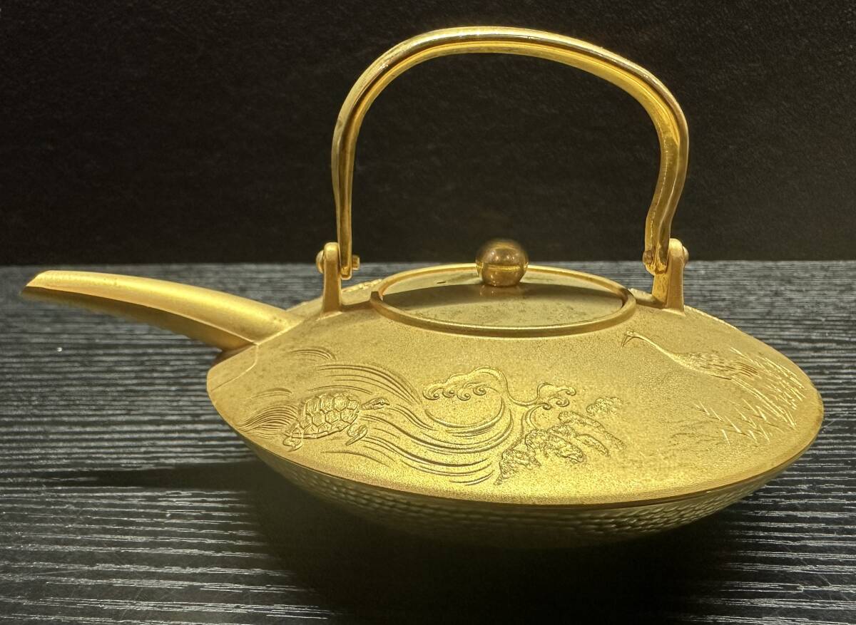 24KGP 鶴亀文様 急須 金属工芸 24KGP 鶴亀文様 急須 金属工芸 美術品・アンティーク・コレクション