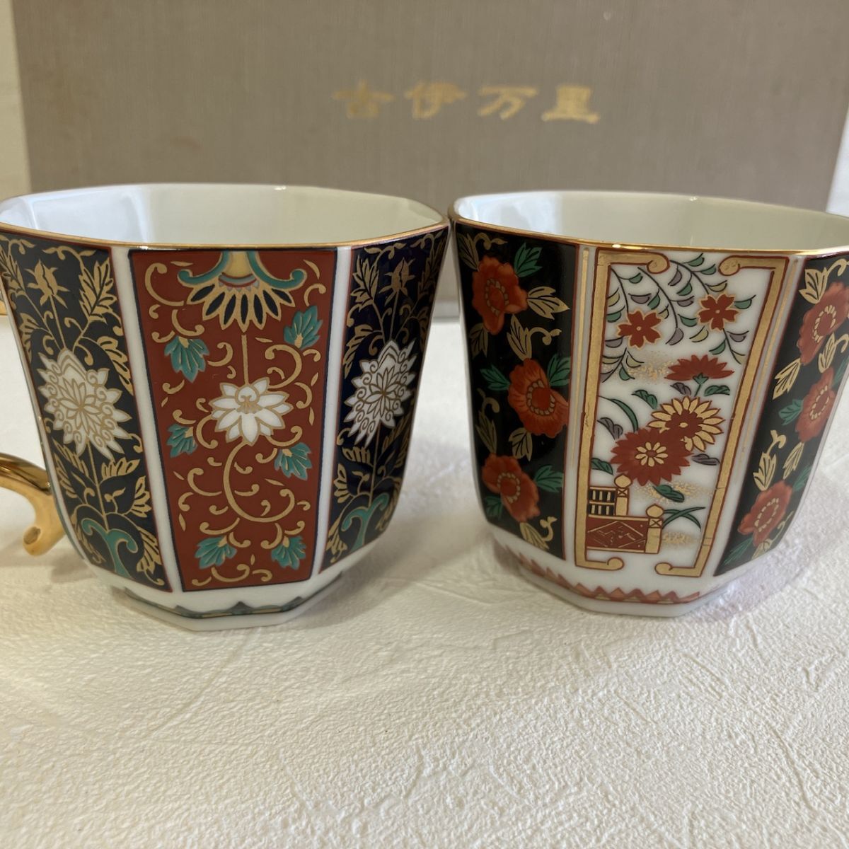 ☆【未使用品】有田焼 青藍窯 古伊万里コレクション 金彩八角 2点