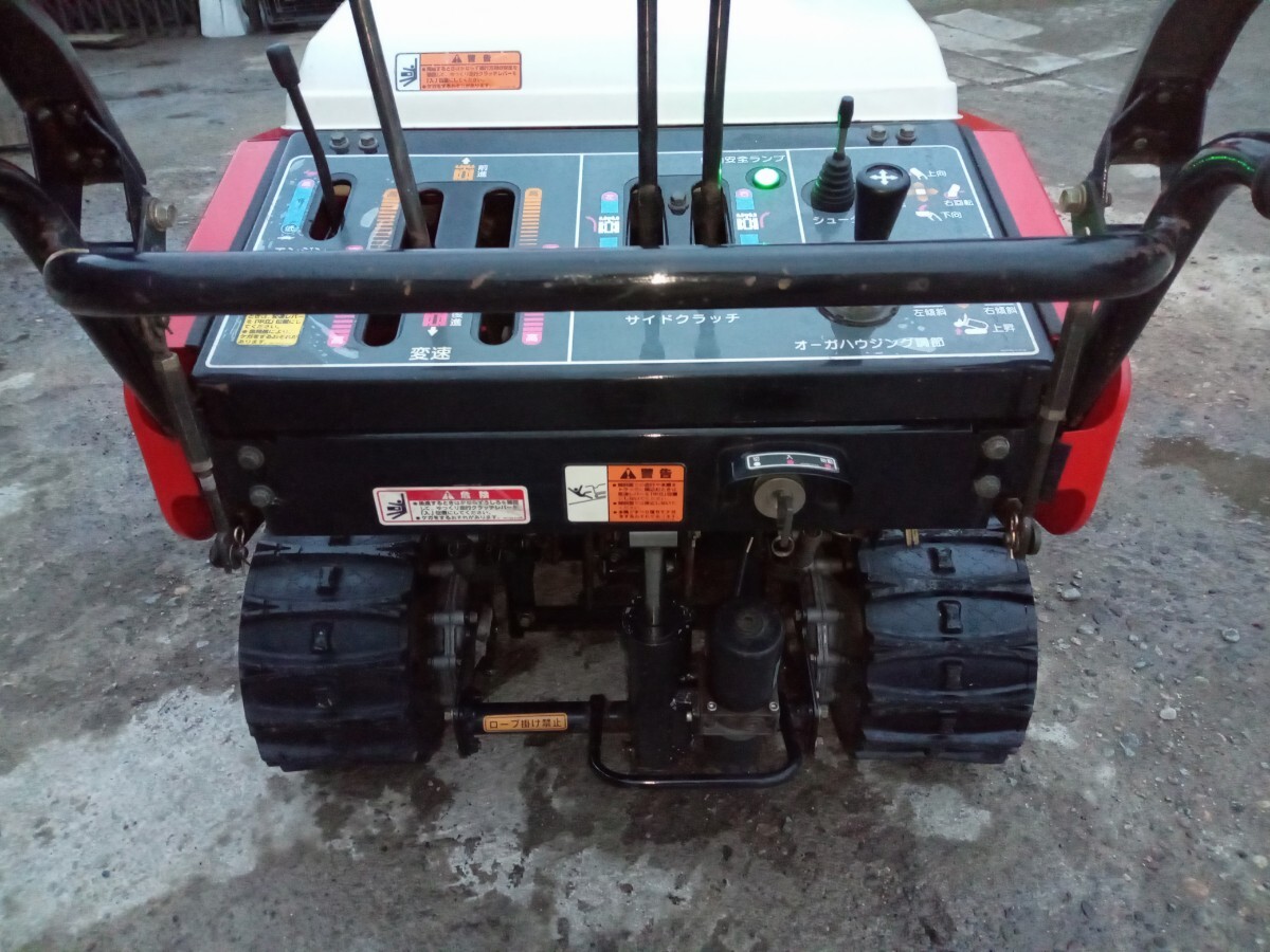 YANMAR　ヤンマー除雪機 YSRA122 ディーゼルエンジン　油圧ローリング、上下　電動シュウター　HST走行　是非突然の大雪に準備ください。_10
