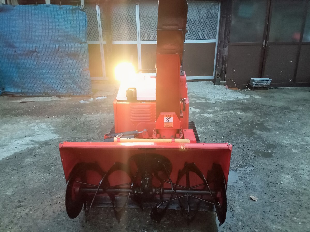 YANMAR　ヤンマー除雪機 YSRA122 ディーゼルエンジン　油圧ローリング、上下　電動シュウター　HST走行　是非突然の大雪に準備ください。_6