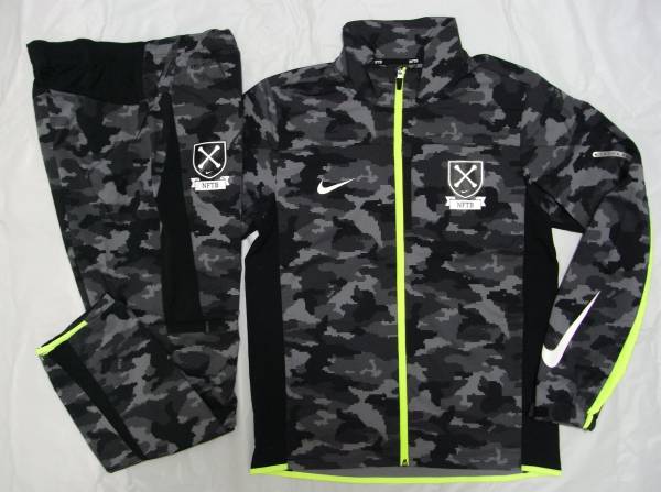 満点の 迷彩 カモフラ フットボール Nftb ナイキ Nike ウェア