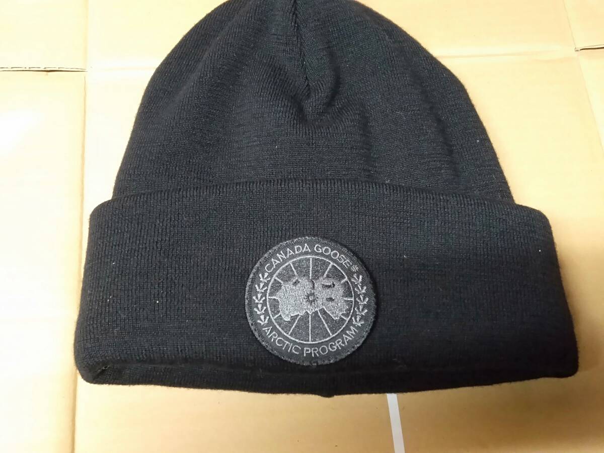 CANADA GOOSE / カナダグース ブラックレーベルニット帽 黒 サザビー 