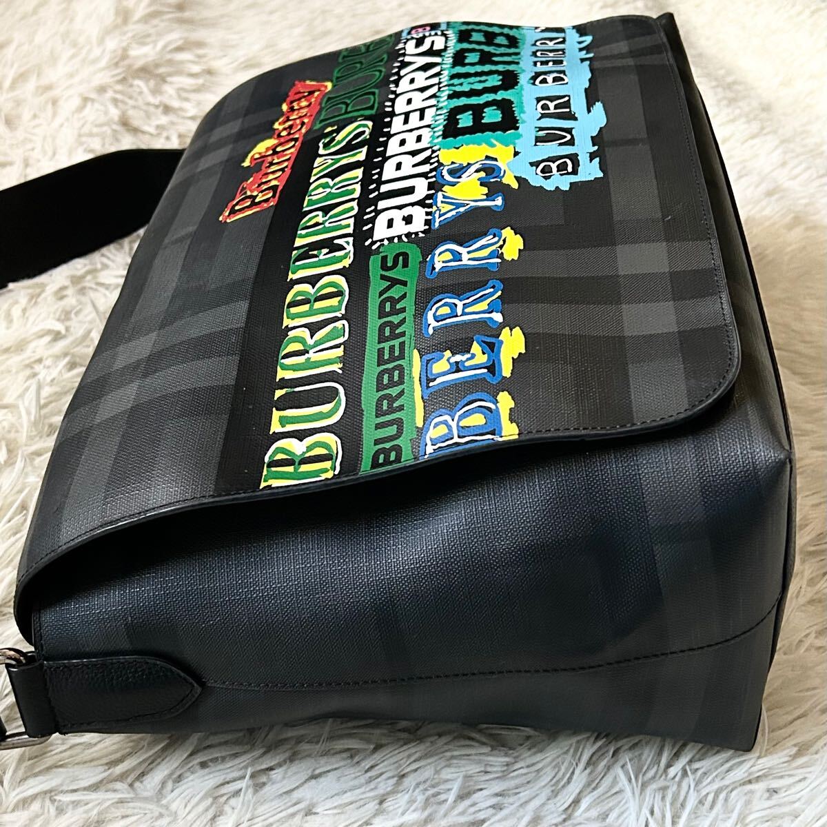 ○美品○BURBERRY バーバリー 近年モデル メッセンジャーバッグ 