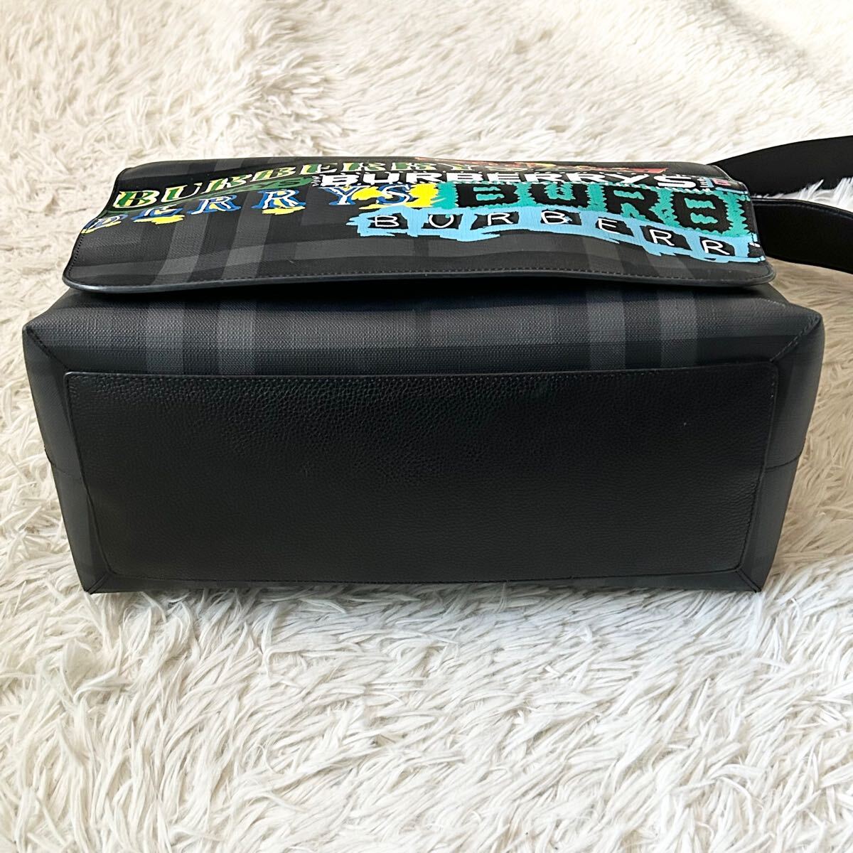 ○美品○BURBERRY バーバリー 近年モデル メッセンジャーバッグ 
