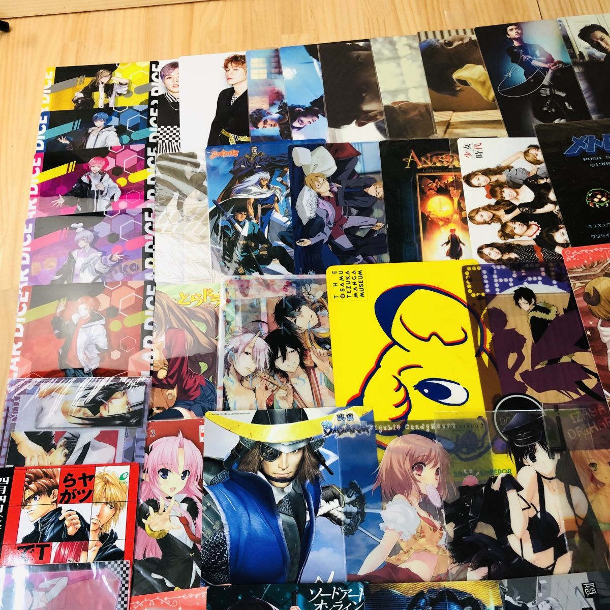 AJ44100 まとめ売り アニメ 下敷き ジョジョ 仮面ライダー 刀剣乱舞