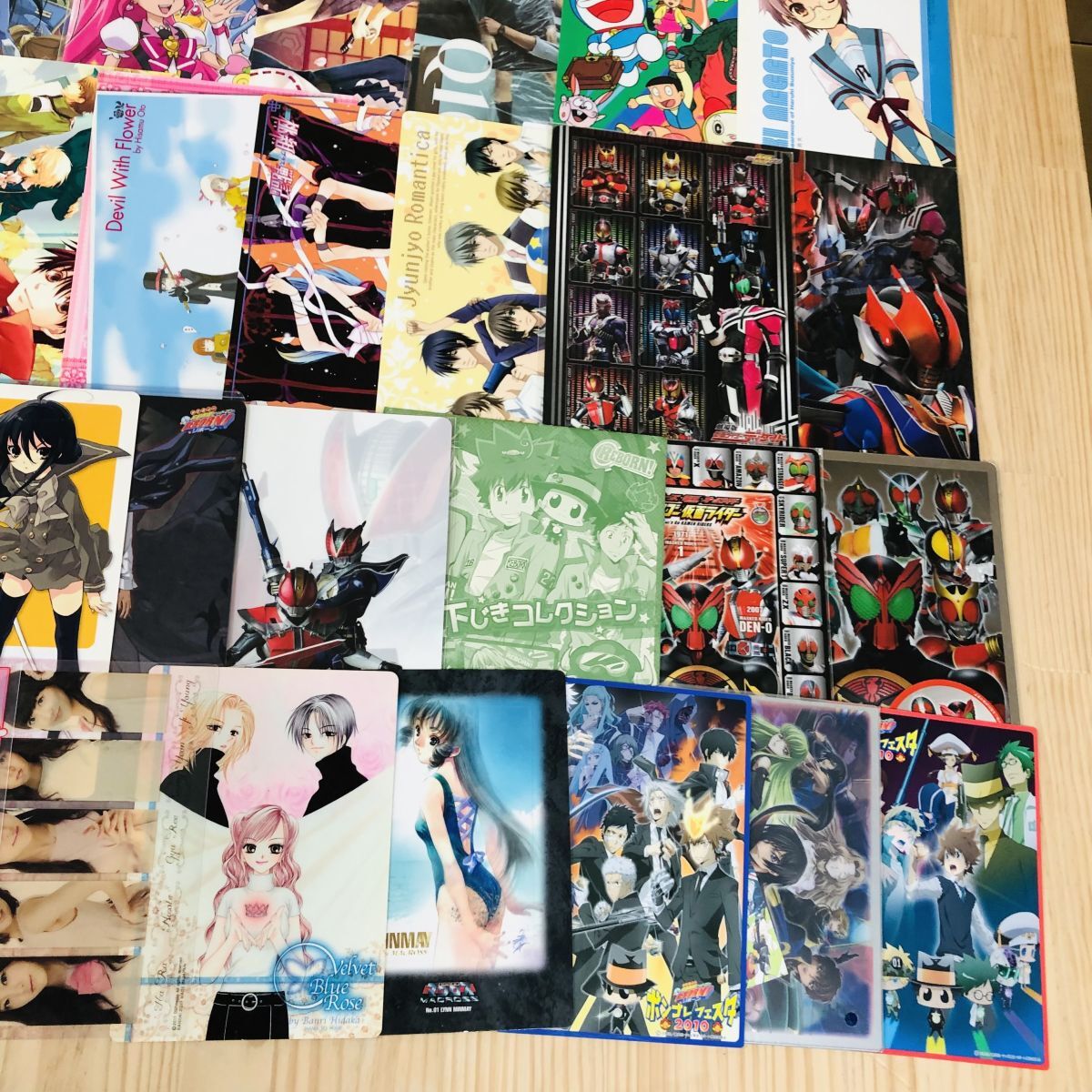 AJ44100 まとめ売り アニメ 下敷き ジョジョ 仮面ライダー 刀剣乱舞
