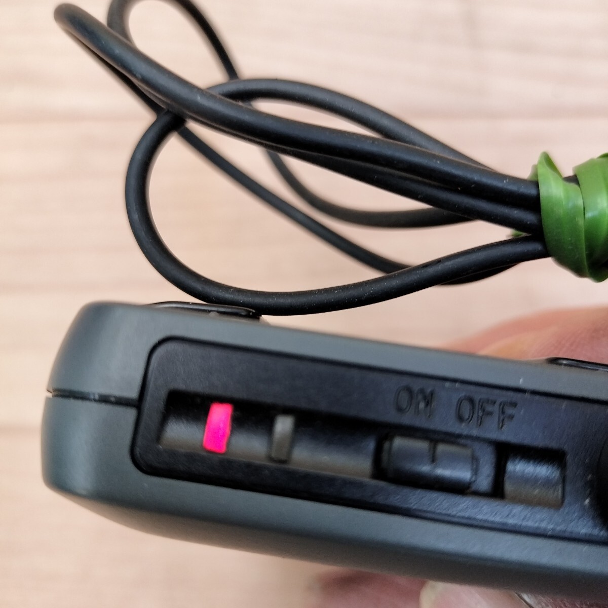 中古 TOA 800MHz帯 タイピン型ワイヤレスマイク WM-1310 通電確認OK