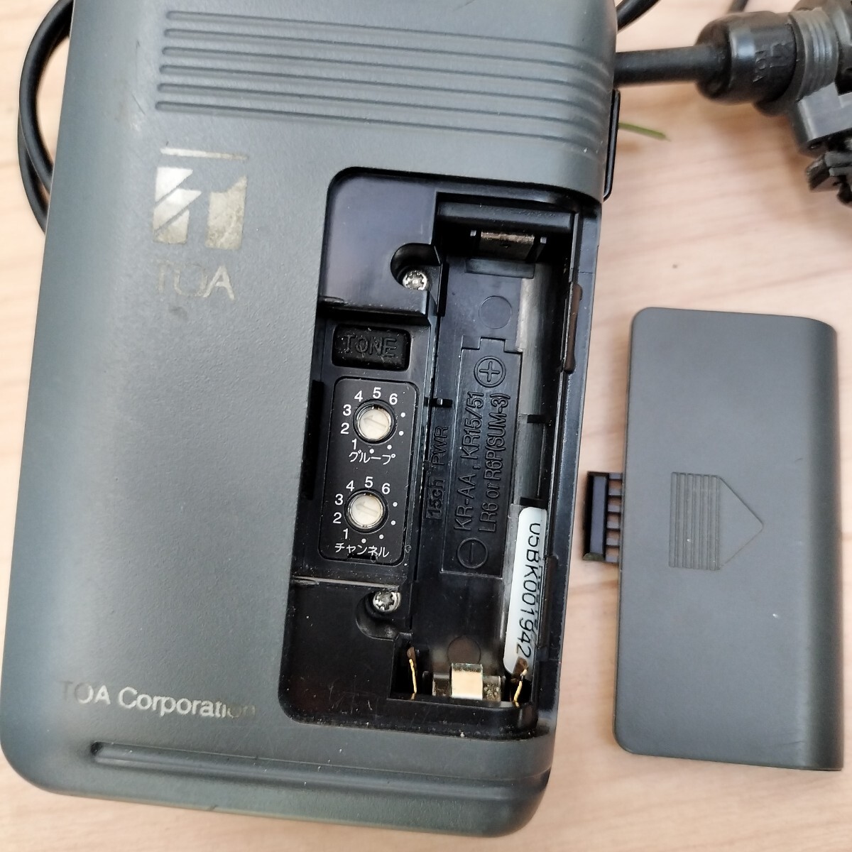 中古 TOA 800MHz帯 タイピン型ワイヤレスマイク WM-1310 通電確認OK