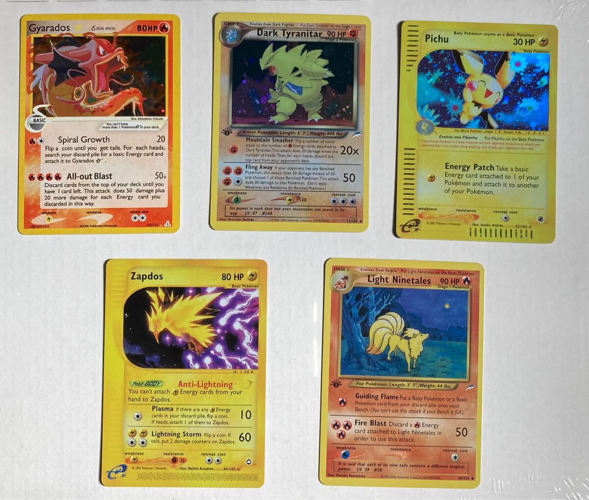 ポケモンカード 海外版 旧裏面 赤いギャラドス ピチュー バンギラス e 