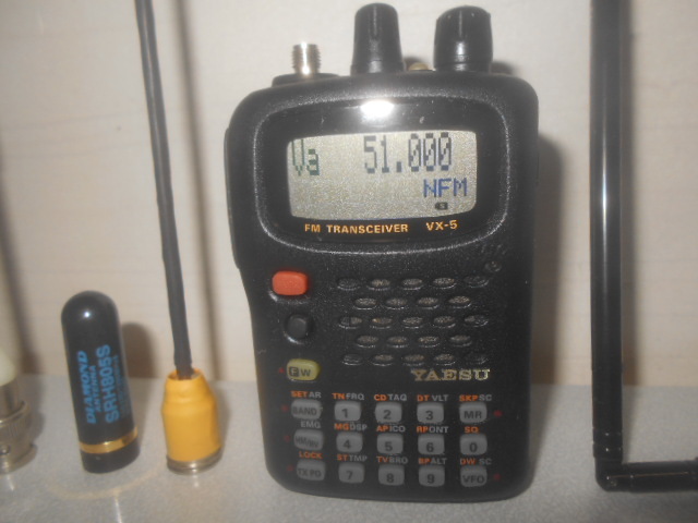 VX―5・50/144/430MHz帯、ANT/6本、取説付！ オプション多数