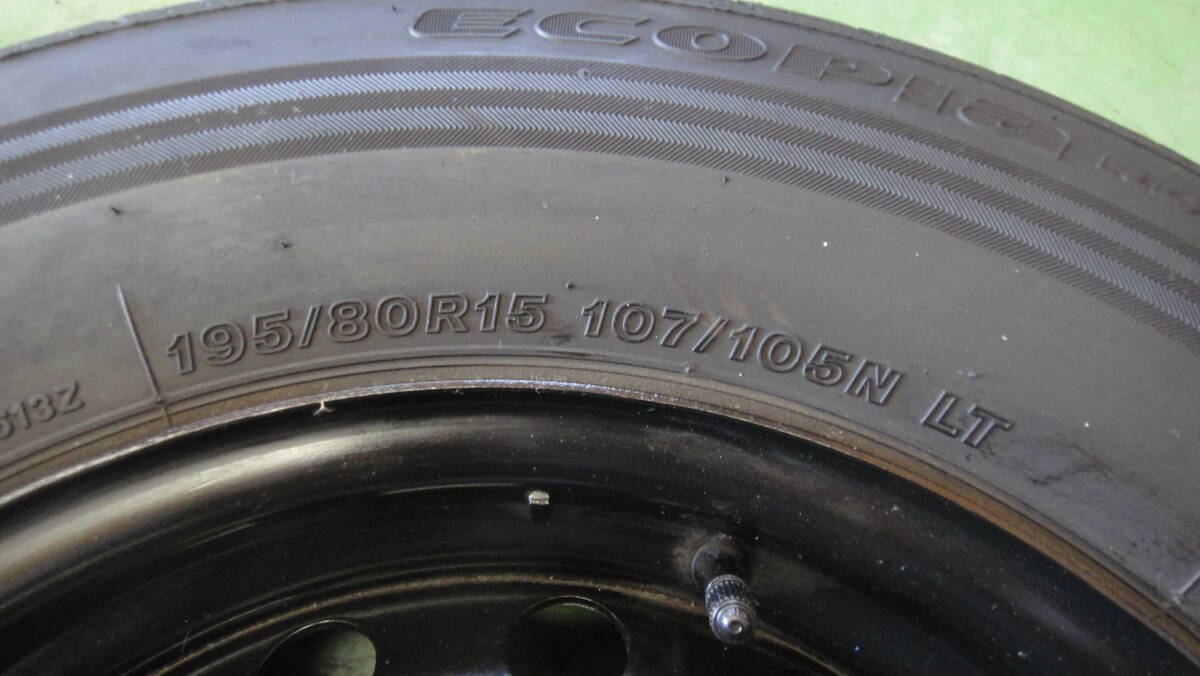 ハイエース２００系☆スペアータイヤ☆純正ホイール☆195/80R15 107/105N LT☆未使用♪_4