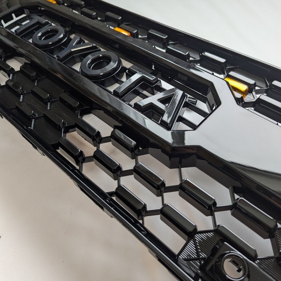 【組付け加工済】艶黒×艶黒RAV4タコマ風グリル_2