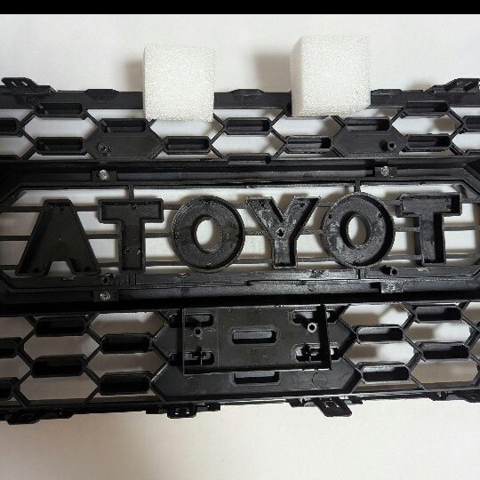 【組付け加工済】艶黒×艶黒RAV4タコマ風グリル_4