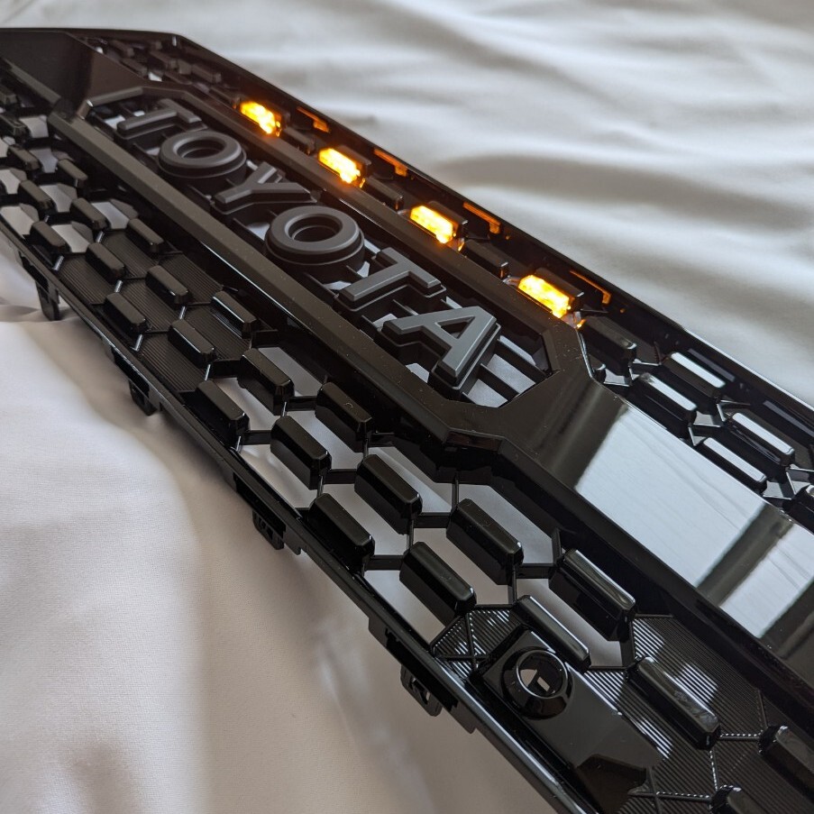 【組付け加工済】艶黒×艶黒RAV4タコマ風グリル_6