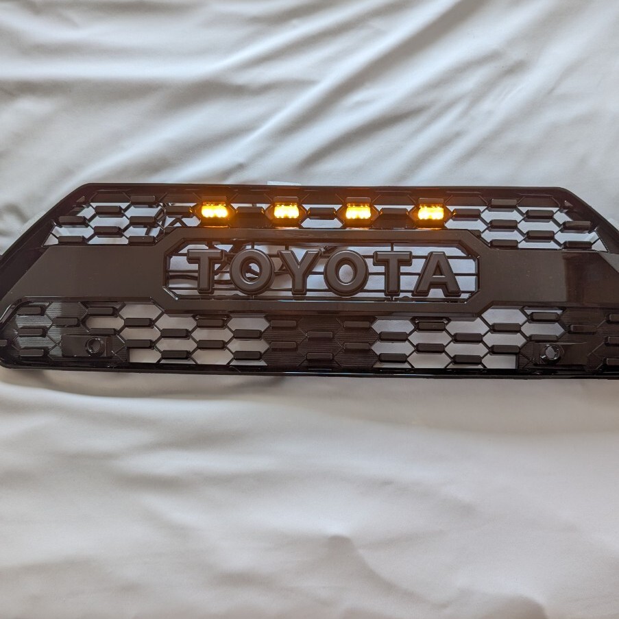 【組付け加工済】艶黒×艶黒RAV4タコマ風グリル_7