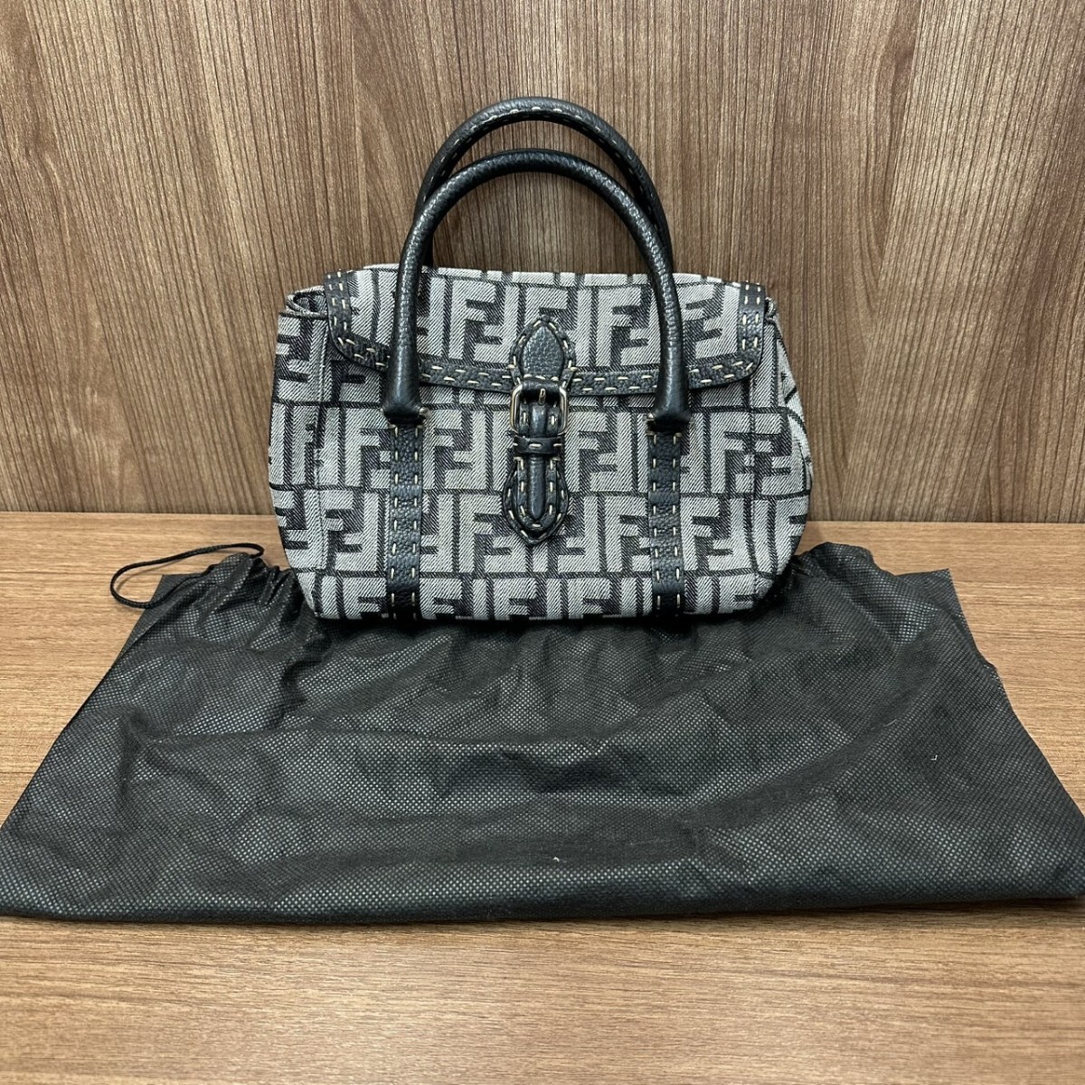 1円 ◇美品◇ FENDI フェンディ シェフバッグ ショルダーバッグ 