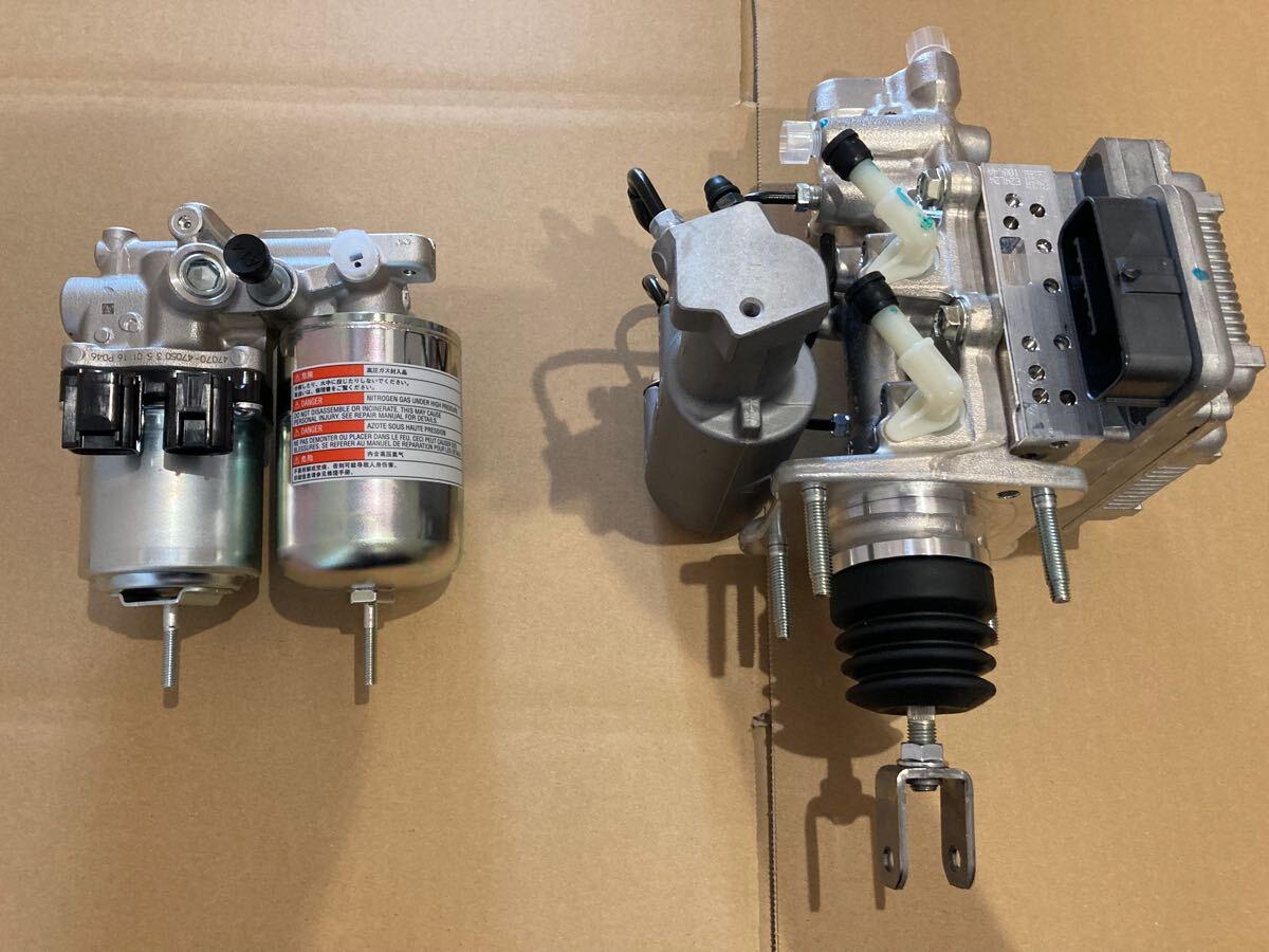 全国無料，新作登場 ZVW30 プリウス ブレーキブースター ブースターポンプ ABSアクチュエータ 品 トヨタ TOYOTA(トヨタ用)｜売買されたオークション情報、yahooの商品情報をアーカイブ公開 - オークファン その他