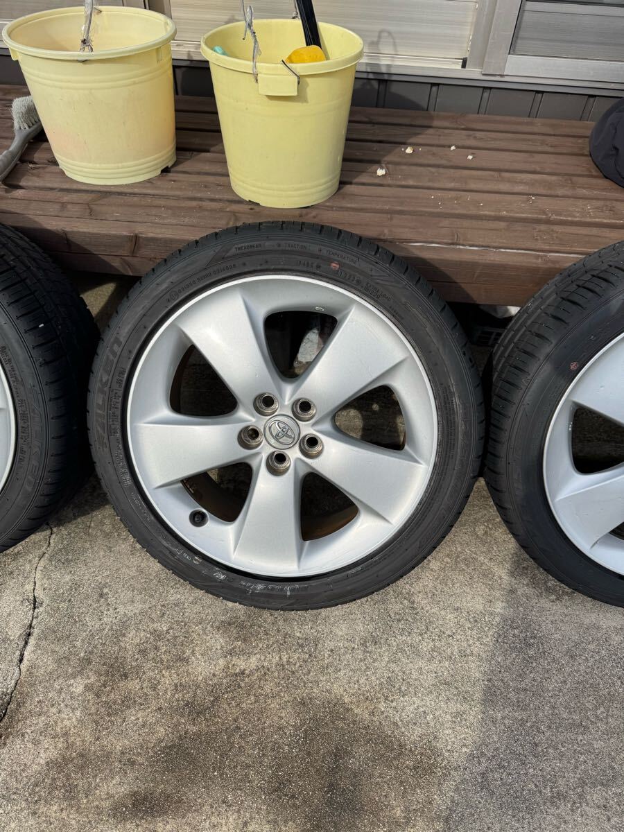 ZVW30 トヨタ純正　17インチ　 PCD100 7j 50 タイヤ　215/45r17 2023年_3