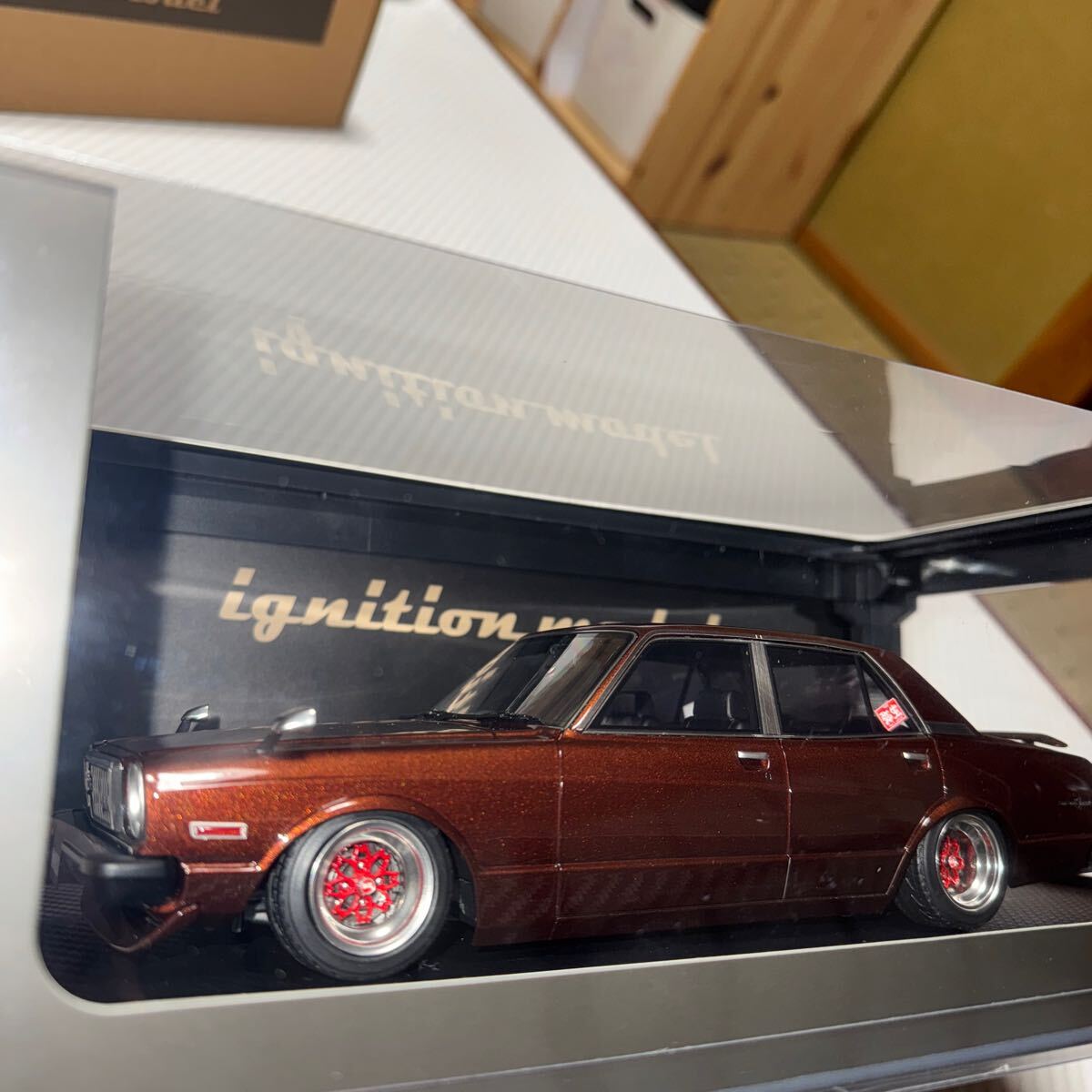 イグニッションモデル 1/18トヨタ　マークⅡセダン　グランデ　MX41 ブラウンメタリック ブタ目　街道レーサー_3
