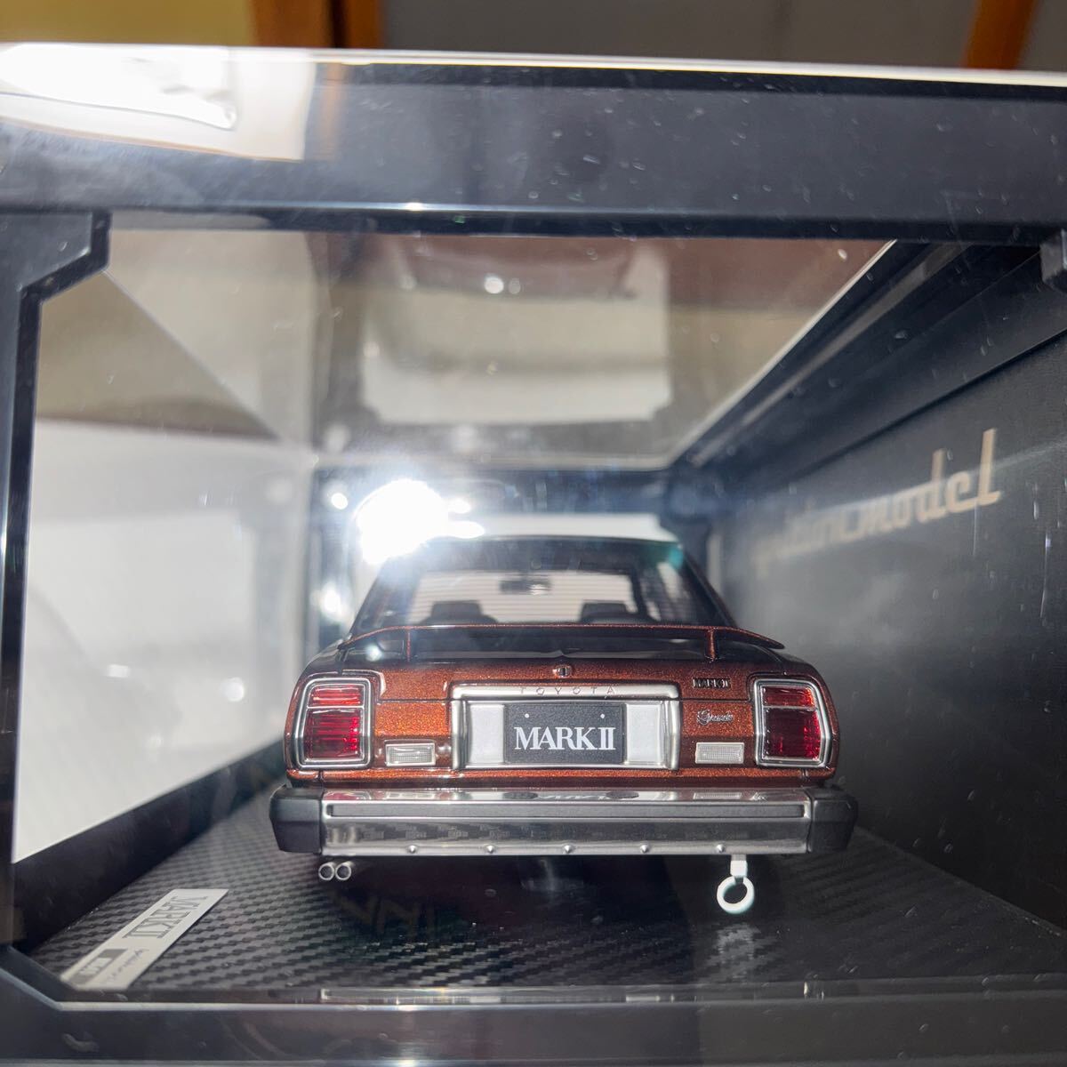 イグニッションモデル 1/18トヨタ　マークⅡセダン　グランデ　MX41 ブラウンメタリック ブタ目　街道レーサー_4