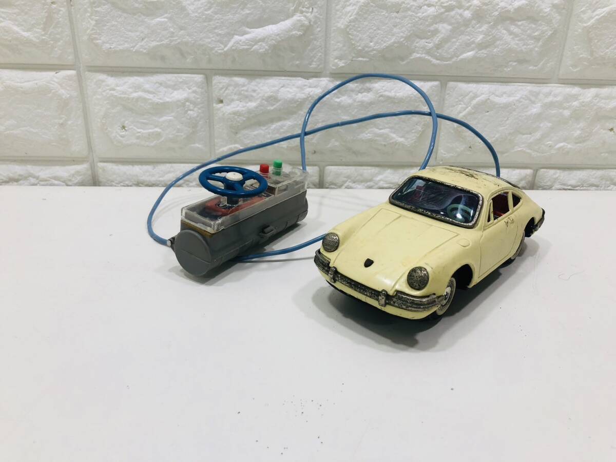 N108☆1円～昭和レトロ 当時物 旧バンダイ 1/16 ポルシェ 911 電動