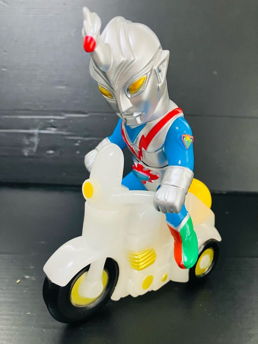 爆走! ゾーンファイター (巨大化) 一番星玩具 ソフビ 流星人間ゾーン