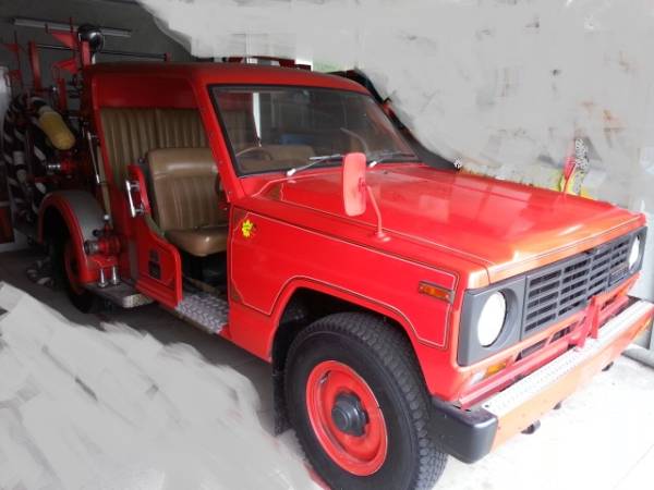 元消防車 官公庁 初代日産サファリ4wdポンプ車 実走4377km サファリ 売買されたオークション情報 Yahooの商品情報をアーカイブ公開 オークファン Aucfan Com